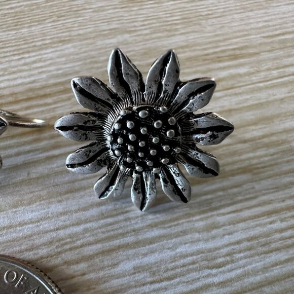Source Unknown Jewelry - Silver Tone Metal - Sunflower Lever Back Earrings